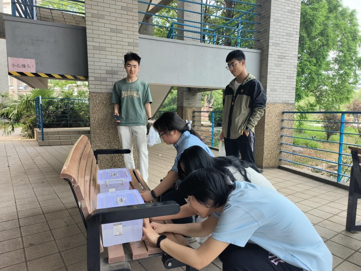 万博体育
举办“水的征程，青春驰骋”主题定向越野活动