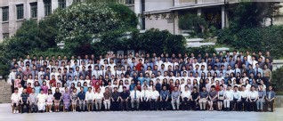 2002届河海大学水文院本科生毕业留念