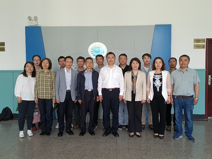 河海大学民盟青年盟员学术沙龙在万博体育
举行